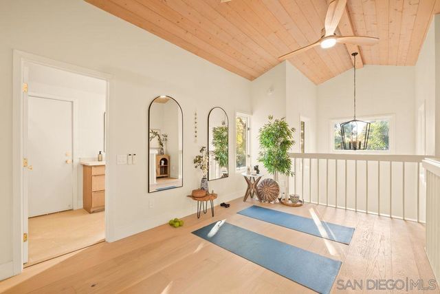 526 Saxony, Encinitas, CA 92024