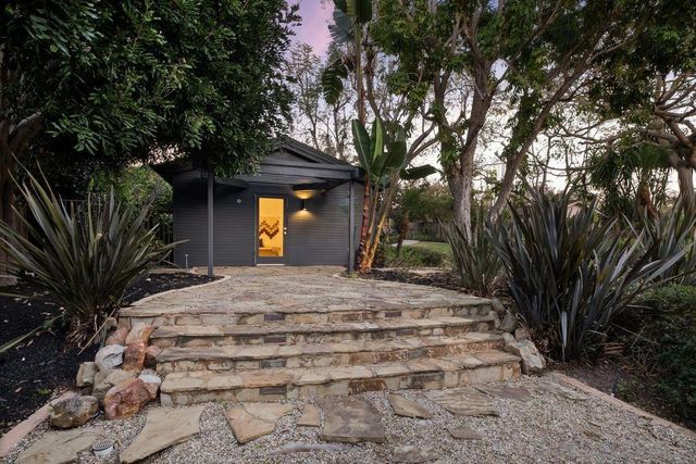 526 Saxony, Encinitas, CA 92024