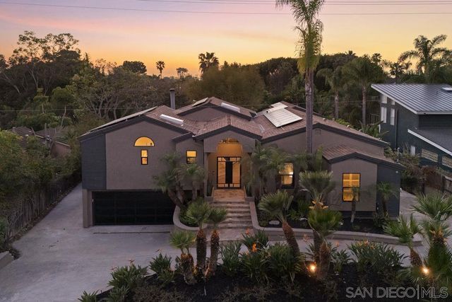 526 Saxony, Encinitas, CA 92024