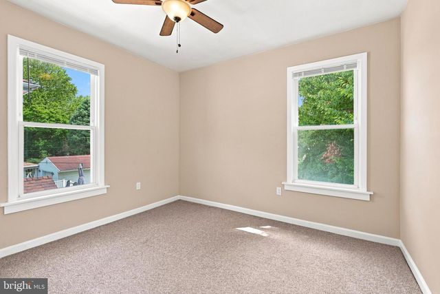 558 MOHAWK AVE, Norwood, PA 19074