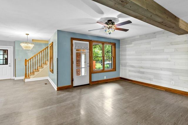 53 W College Avenue, Westerville, OH 43081