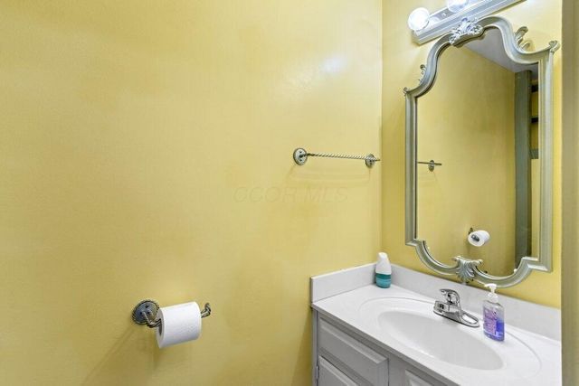 53 W College Avenue, Westerville, OH 43081