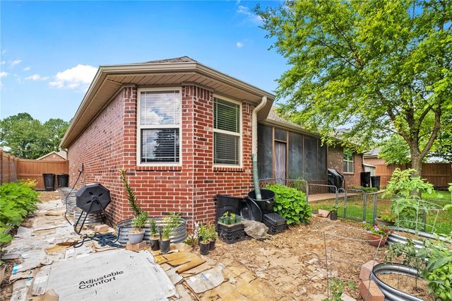 580 Timber Ridge Street, Centerton, AR 72719