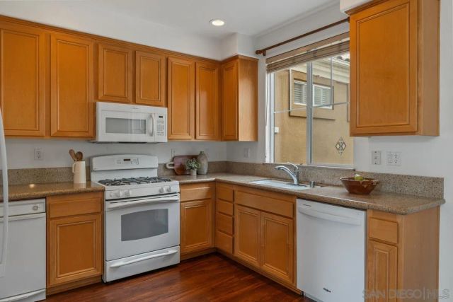 2710 E Evans Rd 2, San Diego, CA 92106