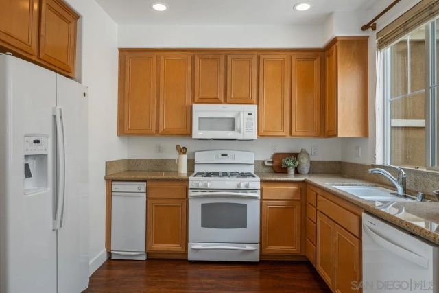 2710 E Evans Rd 2, San Diego, CA 92106