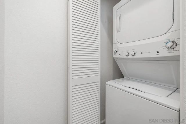 2710 E Evans Rd 2, San Diego, CA 92106