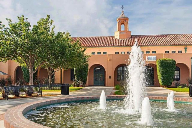 2710 E Evans Rd 2, San Diego, CA 92106