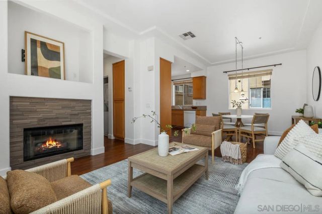 2710 E Evans Rd 2, San Diego, CA 92106