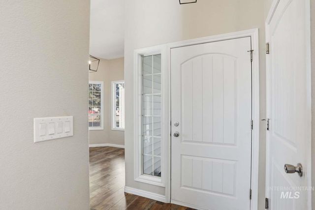 1350 N Massey Ave, Kuna, ID 83634