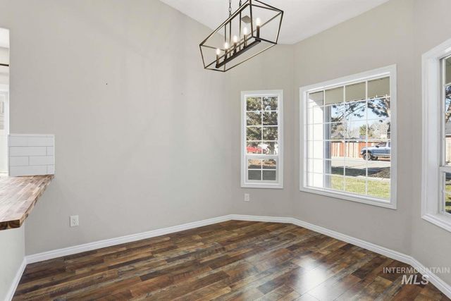 1350 N Massey Ave, Kuna, ID 83634