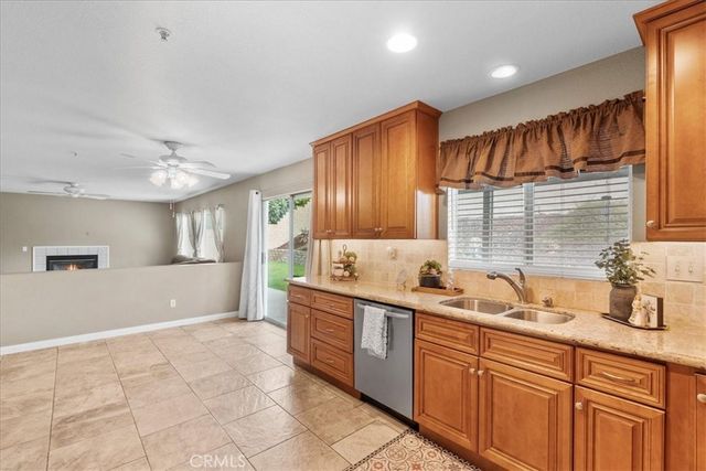 5825 Opal Court, Fontana, CA 92336