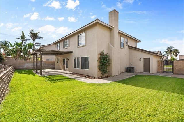 5825 Opal Court, Fontana, CA 92336