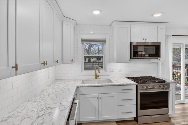 53827 Needles Court, Elkhart, IN 46514