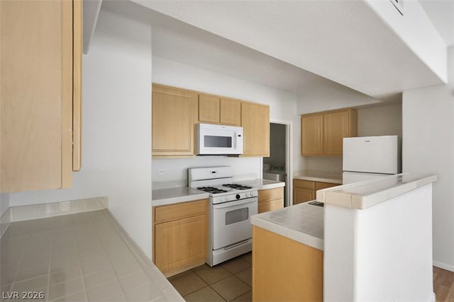 8250 North Grand Canyon Drive 1137, Las Vegas, NV 89166