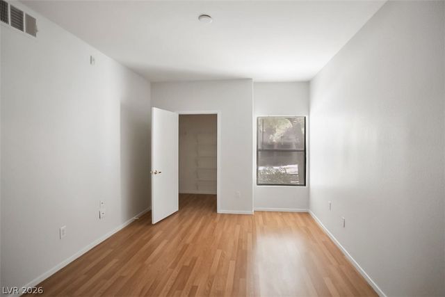 8250 North Grand Canyon Drive 1137, Las Vegas, NV 89166
