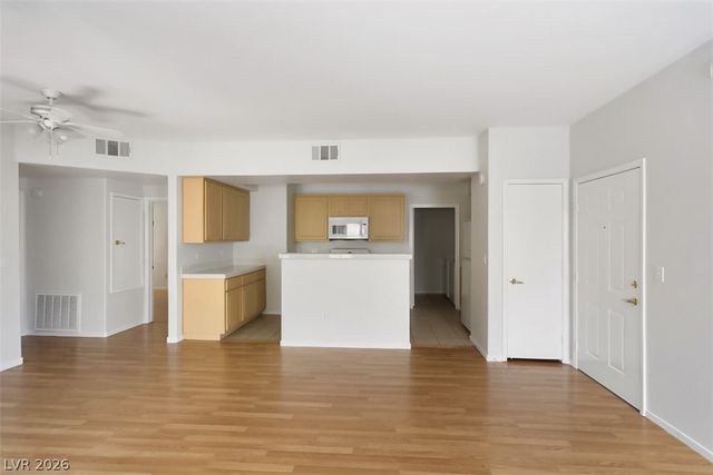 8250 North Grand Canyon Drive 1137, Las Vegas, NV 89166