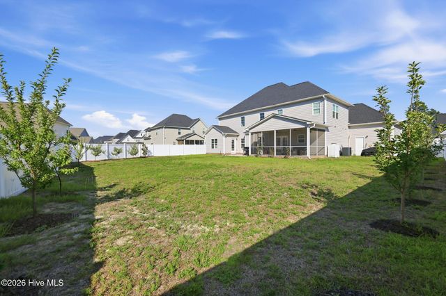 2950 Cragburn Place, Fayetteville, NC 28306