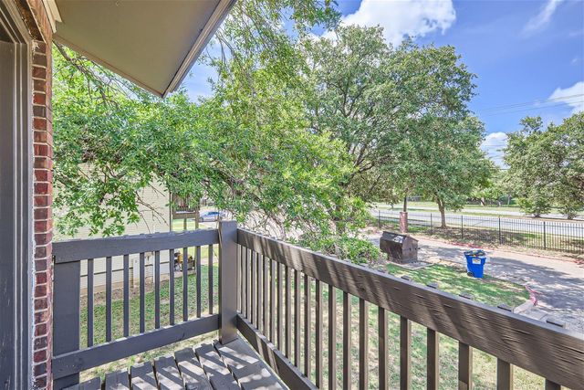1830 River Crossing CIR D, Austin, TX 78741