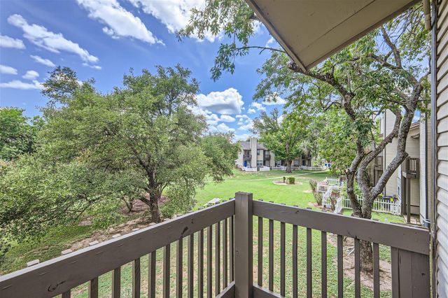 1830 River Crossing CIR D, Austin, TX 78741