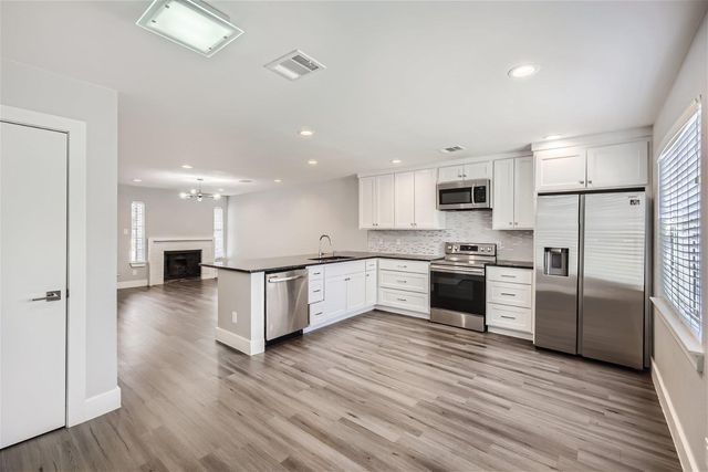 1830 River Crossing CIR D, Austin, TX 78741