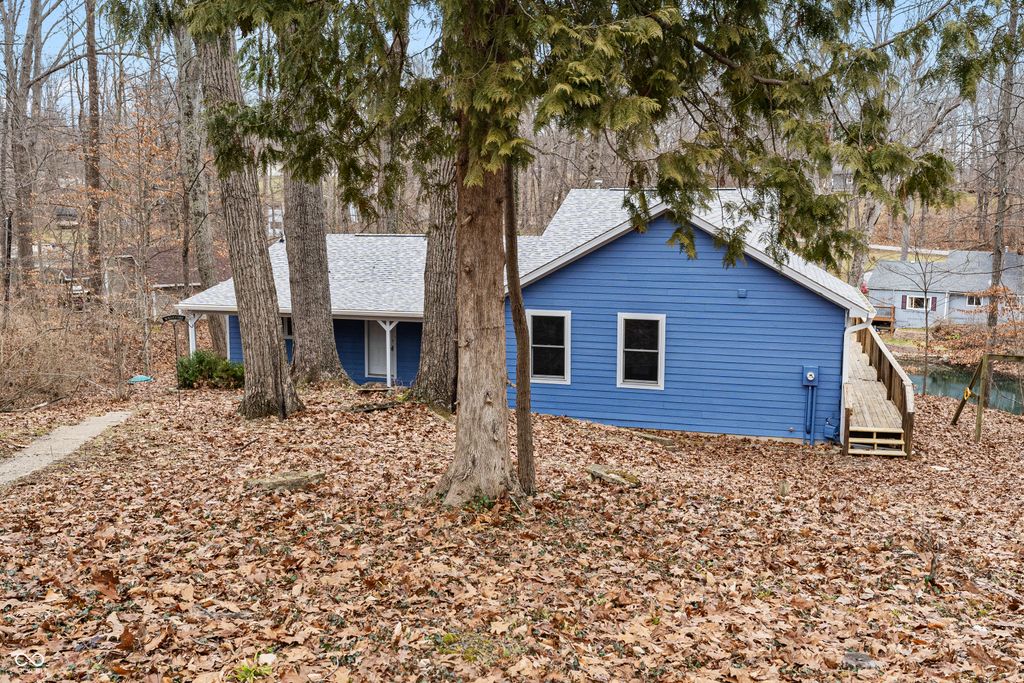 718 W Ruby Lane, Nineveh, IN 46164