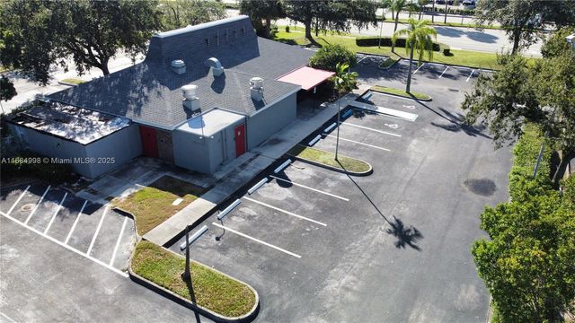 2759 W Oakland Park Blvd, Oakland Park, FL 33311