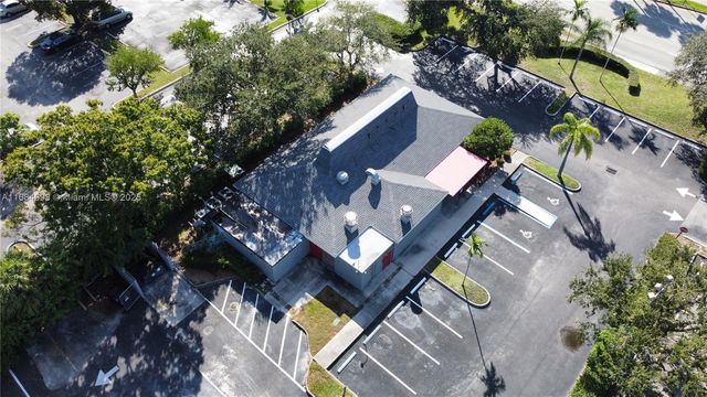 2759 W Oakland Park Blvd, Oakland Park, FL 33311