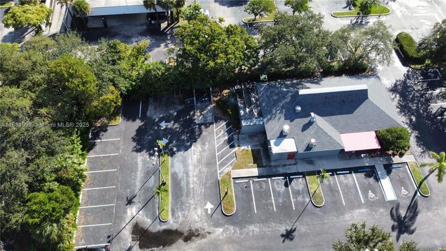 2759 W Oakland Park Blvd, Oakland Park, FL 33311