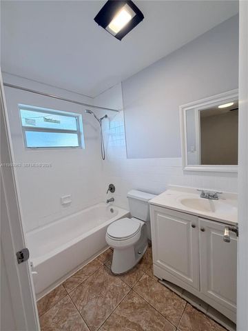 16920 NE 4th CT Back, North Miami Beach, FL 33162