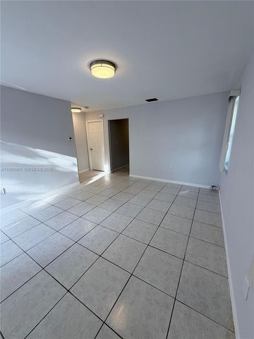 16920 NE 4th CT Back, North Miami Beach, FL 33162