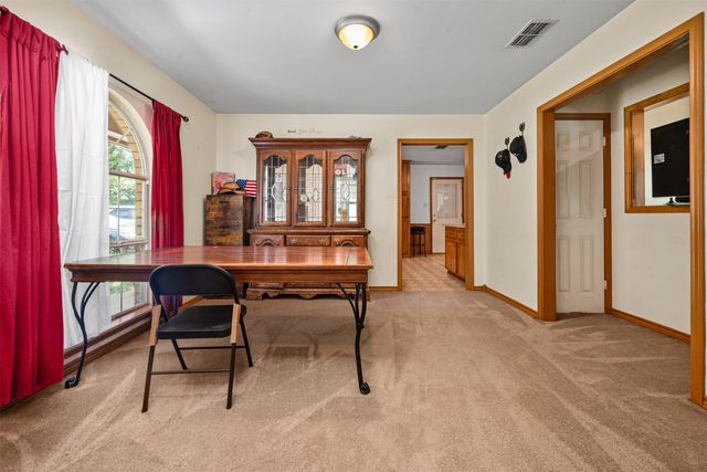 400 AN County Rd 374, Palestine, TX 75801