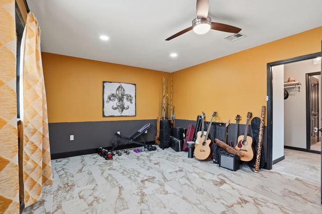 307 Wayside Dr, Houma, LA 70360