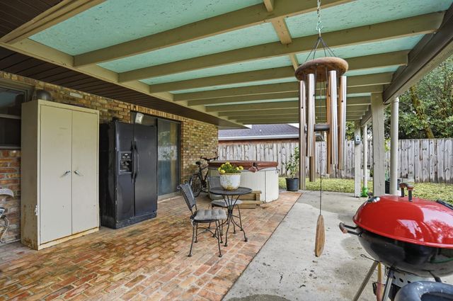 307 Wayside Dr, Houma, LA 70360