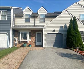 107 Brookfield Drive, Macungie Boro, PA 18062