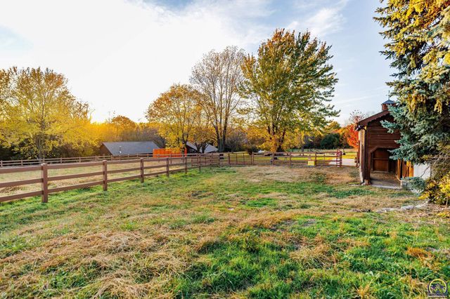 16755 Say Rd, Wamego, KS 66547