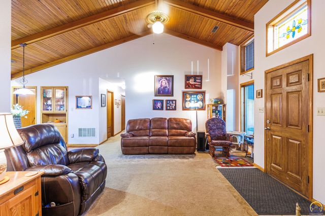 16755 Say Rd, Wamego, KS 66547