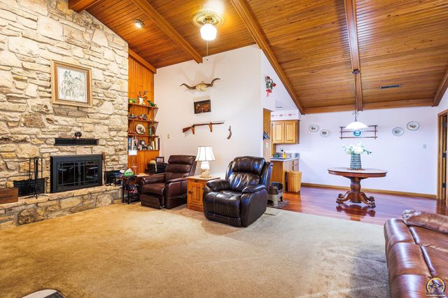 16755 Say Rd, Wamego, KS 66547