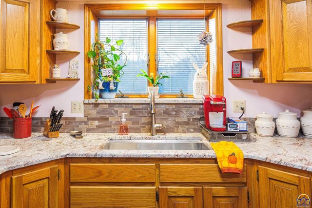 16755 Say Rd, Wamego, KS 66547