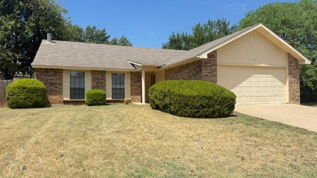 7524 Blue Sage Circle, Fort Worth, TX 76123