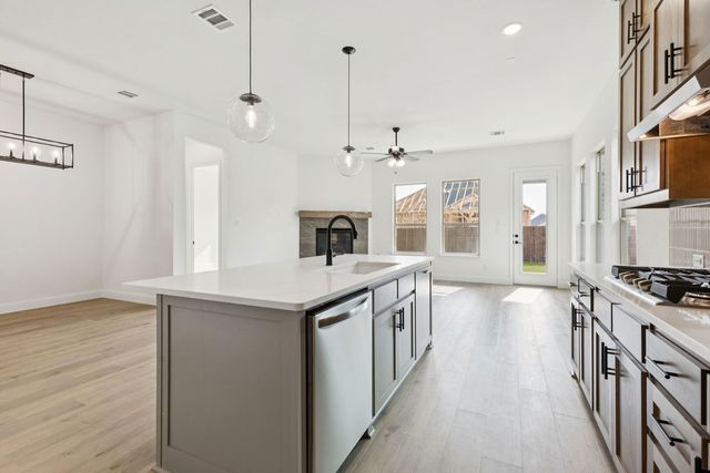 5405 Bardwell Drive, Denton, TX 76226