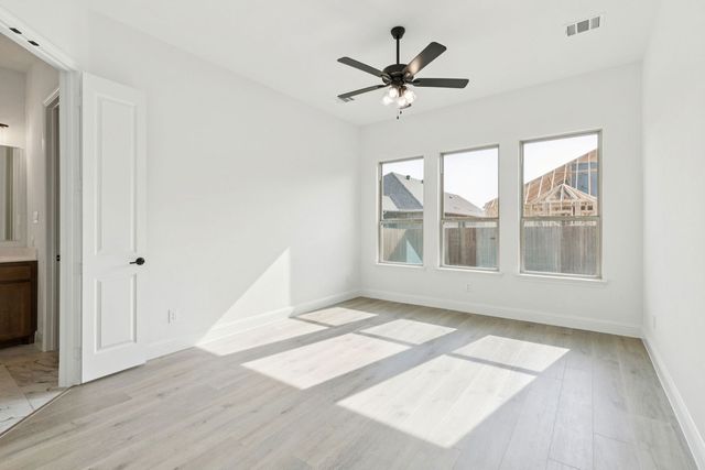 5405 Bardwell Drive, Denton, TX 76226