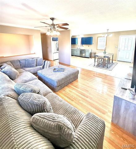 15380 Top Drive Drive, St Robert, MO 65584