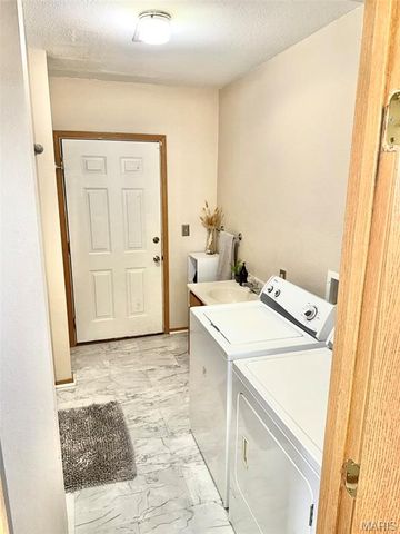 15380 Top Drive Drive, St Robert, MO 65584