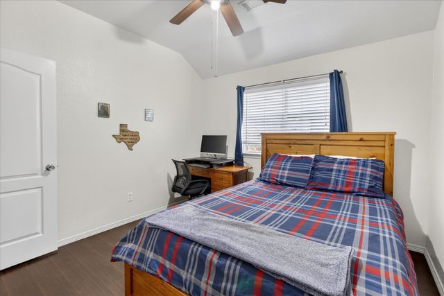 924 Chestnut Lane, Saginaw, TX 76179