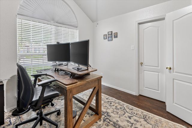 924 Chestnut Lane, Saginaw, TX 76179