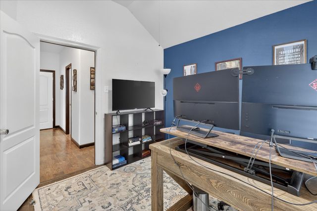 924 Chestnut Lane, Saginaw, TX 76179