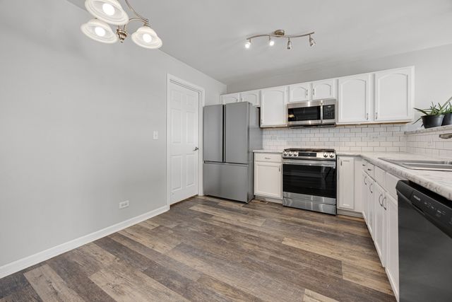 3165 Shenandoah Lane, Woodstock, IL 60098