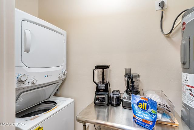 1504 Golden Gate Way, Tubac, AZ 85646