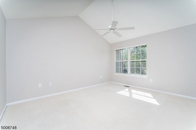 17 Clark Ct, Bernards Twp., NJ 07920