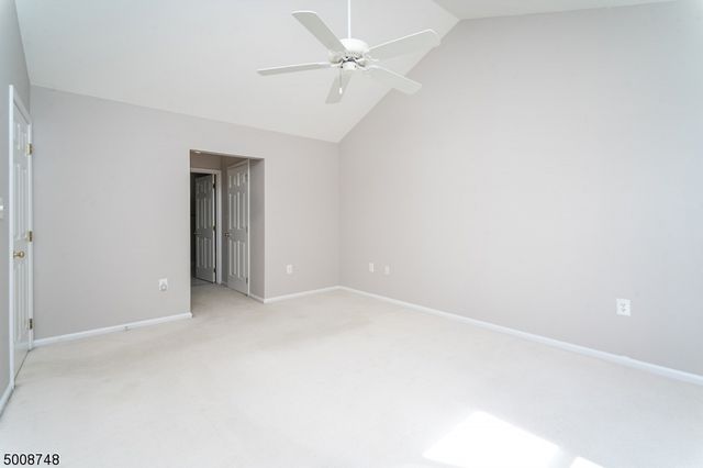 17 Clark Ct, Bernards Twp., NJ 07920